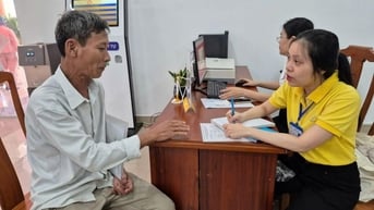 Ngành Bưu điện ra quân hỗ trợ chính quyền địa phương hai cấp