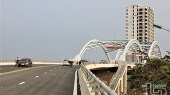 Sông Cầu một dải