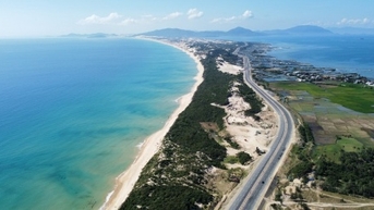 នាយករដ្ឋមន្ត្រីបានអនុម័តគោលនយោបាយវិនិយោគនៃគម្រោងធំៗចំនួនពីរនៅតំបន់សេដ្ឋកិច្ច Van Phong។