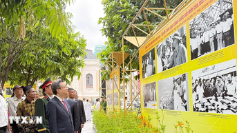 TP Hồ Chí Minh: Triển lãm ảnh tri ân Tổng Bí thư Nguyễn Văn Linh