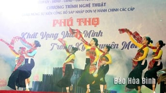 Chương trình nghệ thuật “Phú Thọ khát vọng vươn mình trong kỷ nguyên mới”