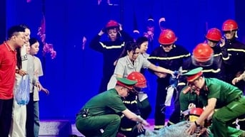 "Hoa Lửa" – Khi trái tim người lính cháy bằng niềm kiêu hãnh