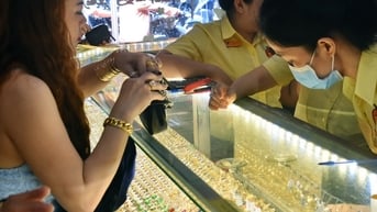 Giá vàng hôm nay 1/7/2025: Giá vàng trong nước và thế giới tăng gần 200 USD trong quý 2/2025
