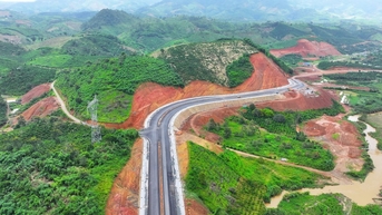 Tập trung giải quyết những thách thức