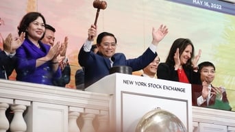 Xây dựng trung tâm tài chính khu vực và quốc tế: Kinh nghiệm quốc tế và một số vấn đề đặt ra từ phương diện chính sách