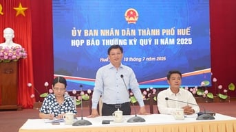 Báo chí nêu nhiều câu hỏi về dân sinh, kinh tế, hành chính