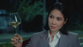 "Chị hai quốc dân" Lê Phương lột xác điển trai, mạnh mẽ