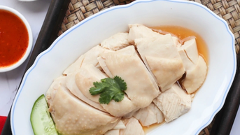 Cơm gà Hải Nam không cần thêm nước xốt vẫn ngon, luyện tập tạo nên hoàn hảo