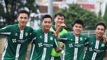 បាត់សំបុត្រផ្សព្វផ្សាយ ក្លឹប Binh Phuoc និយាយលាដល់កីឡាករ១៨នាក់ និងគ្រូបង្វឹក