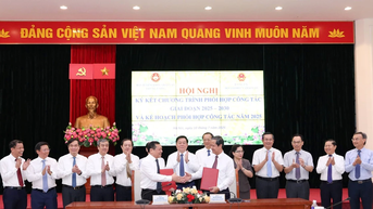 Ban Tuyên giáo và Dân vận Trung ương, Đảng ủy Bộ GD&ĐT ký chương trình phối hợp