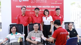 Ngày hội hiến máu tình nguyện “Hà Nam - Giọt hồng doanh nghiệp”