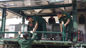 Sư đoàn 5 (Quân khu 7) tập huấn sử dụng xe bếp tự hành