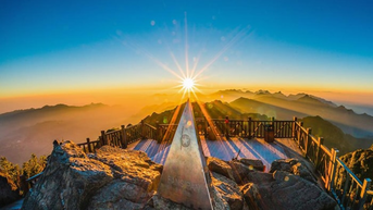 បទពិសោធន៍ទេសចរណ៍សាប៉ានៅថ្ងៃឈប់សម្រាកថ្ងៃទី 30 ខែមេសា - ពេលវេលាដ៏ល្អដើម្បីស្វែងយល់ពីភាពស្រស់ស្អាតនៃភាគពាយ័ព្យ