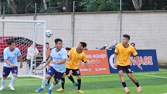 호치민시 직업교육센터를 위한 흥미진진한 축구 토너먼트