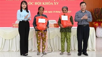 Đại biểu Quốc hội đơn vị tỉnh An Giang tiếp xúc cử tri xã Hòn Đất