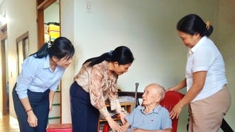 Chăm lo an sinh xã hội
