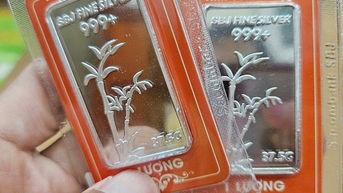 Đầu tư bạc tăng giá, kênh đầu tư mới thay thế vàng hấp dẫn