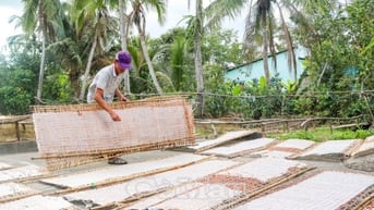 Về xã Hồng Dân vấn vương hương bánh tráng