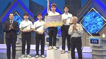 Màn ngược dòng nghẹt thở của nam sinh Hưng Yên giành vòng nguyệt quế Olympia