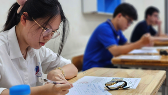 Bộ GD-ĐT thông tin về phổ điểm thi tốt nghiệp THPT 2025