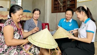 Khá lên nhờ mô hình phát triển kinh tế phù hợp