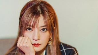 Zhao Wei ប្ដឹង​ព័ត៌មាន​អំពី 'ការ​ចូល​រួម​ក្នុង​ការ​ក្លែង​បន្លំ' ប៉ូលិស​ចូល​រួម