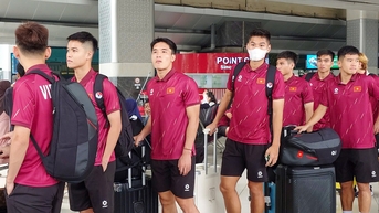U.23 Việt Nam đến Indonesia an toàn, tập ngay ngày đầu: Chinh phục đỉnh cao khu vực