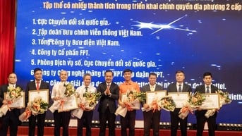 Bộ KH&CN tặng Bằng khen FPT về thành tích trong triển khai mô hình chính quyền 2 cấp