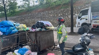 Điểm tập kết rác thải gây ô nhiễm và mất mỹ quan