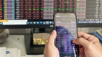 Hơn 18.000 tỷ đồng chảy vào chứng khoán, VN-Index duy trì đà tăng