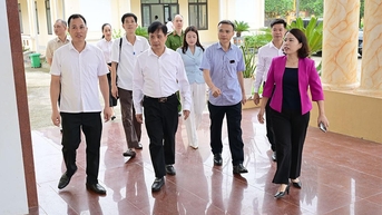 បន្ត​ចុះ​ត្រួត​ពិនិត្យ​ឃុំ​សង្កាត់​បន្ទាប់​ពី​ការ​ច្របាច់​បញ្ចូល​គ្នា។