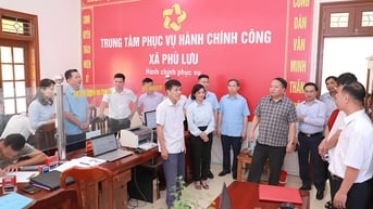 Chủ tịch UBND tỉnh Phan Huy Ngọc làm việc với Đảng ủy xã Bạch Xa và Phù Lưu