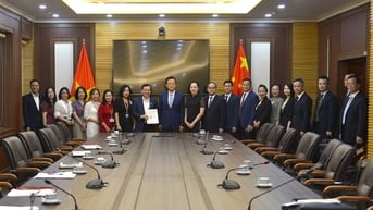 Đoàn đại biểu Ngoại vụ Khu tự trị dân tộc Choang, Quảng Tây, Trung Quốc thăm và làm việc tại Bảo tàng Hồ Chí Minh