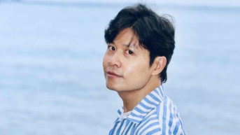 តន្ត្រីករ Nguyen Van Chung ទទួលអំណោយពិសេសពី Truong Sa