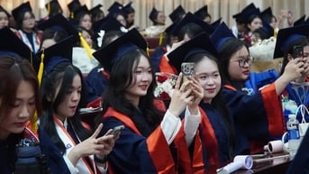 Tốt nghiệp trong bối cảnh mới, sinh viên hành chính công có nhiều cơ hội việc làm