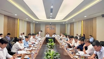 Thường trực Đảng ủy Tập đoàn Công nghiệp - Năng lượng Quốc gia Việt Nam làm việc với Ban Thường vụ Đảng ủy và Lãnh đạo Tổng công ty Cổ phần Dịch vụ Kỹ thuật Dầu khí Việt Nam