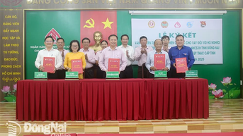 Ký kết văn bản liên tịch về việc thực hiện ủy thác cho vay đối với hộ nghèo và các đối tượng chính sách khác