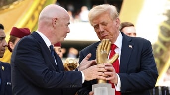 Tổng thống Trump gây tranh cãi khi nêu ý định đổi cách gọi môn bóng đá ở Mỹ