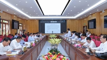 Lâm Đồng và ACV họp bàn kế hoạch nâng cấp Cảng hàng không quốc tế Liên Khương