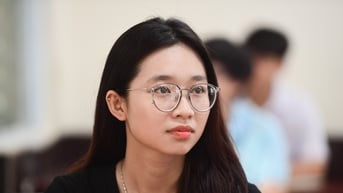 Phổ điểm khối D01 thi tốt nghiệp THPT năm 2025