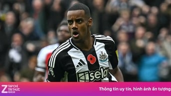 Newcastle gạch tên Isak