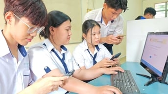 Dự báo điểm chuẩn ĐH nhìn từ phổ điểm thi tốt nghiệp THPT 2025