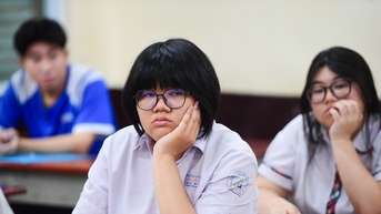 Đề khó nhưng điểm môn tiếng Anh không thấp vì chỉ học sinh khá, giỏi dự thi