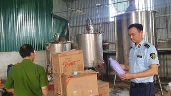 Phạt 180 triệu đồng công ty sản xuất nước giặt, nước rửa chén giả nhãn hiệu nổi tiếng