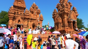Khanh Hoa ជំរុញការអភិវឌ្ឍន៍វប្បធម៌ កីឡា និងទេសចរណ៍ បន្ទាប់ពីការរួមបញ្ចូលគ្នា