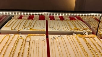 Giá vàng trong nước cao hơn thế giới khoảng 15 triệu đồng/lượng