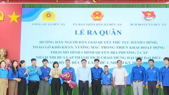 Xã Đức An ra quân hướng dẫn người dân giải quyết thủ tục hành chính