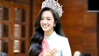 Hoa hậu Hà Trúc Linh: 'Cứ mạnh dạn bước đi để nắm lấy cơ hội'