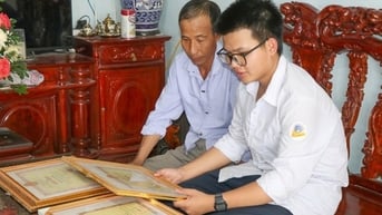 Nam sinh Ninh Bình lập sơ đồ tư duy, tự học và giành ngôi thủ khoa toàn quốc