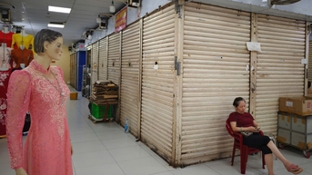 Nhiều chợ tiếng tăm ở TP.HCM đìu hiu như chợ chiều